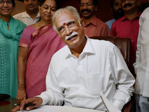 ashok gajapathi raju,ap cm,chandrababu naidu,resign  ఏపీ ముఖ్యమంత్రిగా అశోక్‌ గజపతిరాజు..??